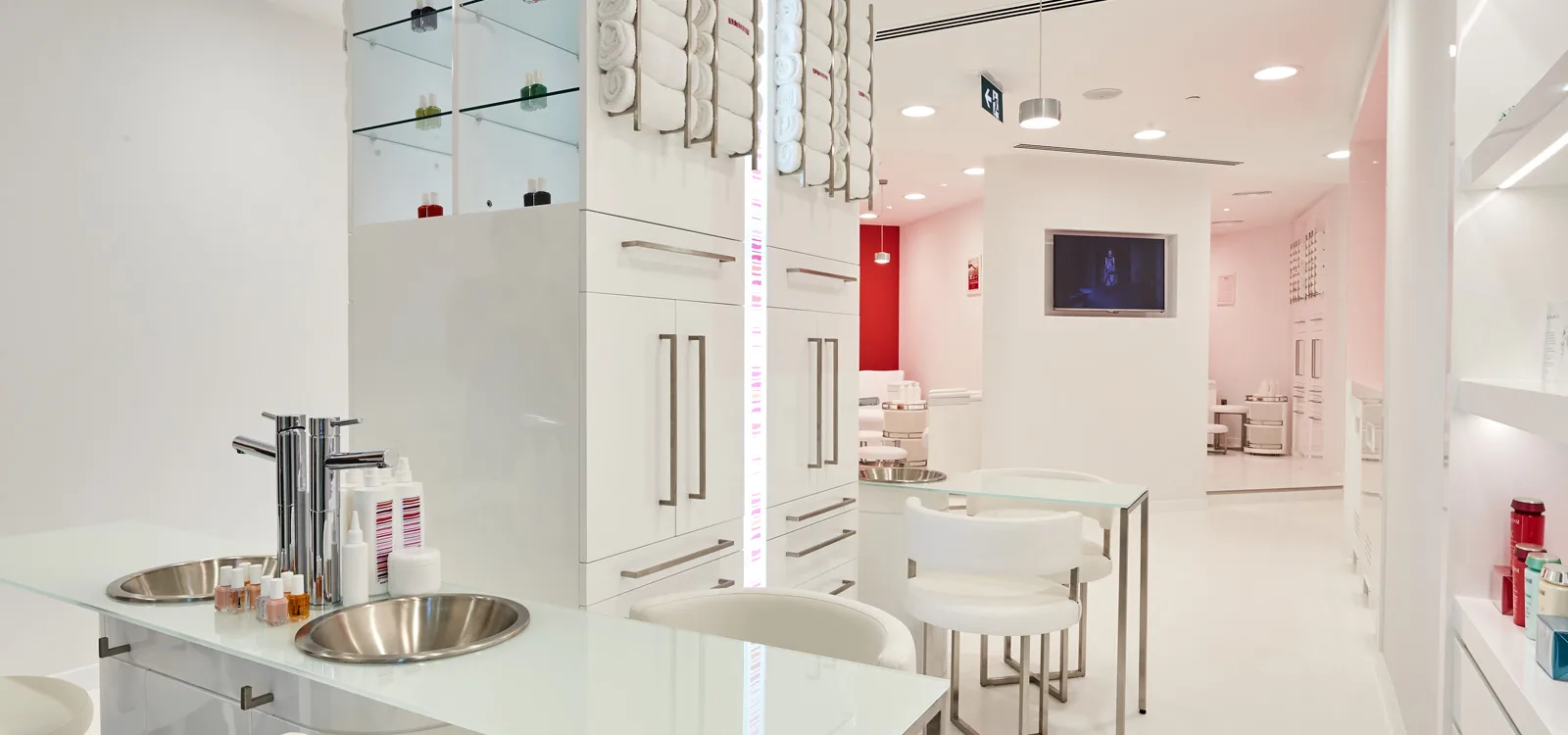 N.Bar Nail Spa & Salon Grosvenor House Hotel