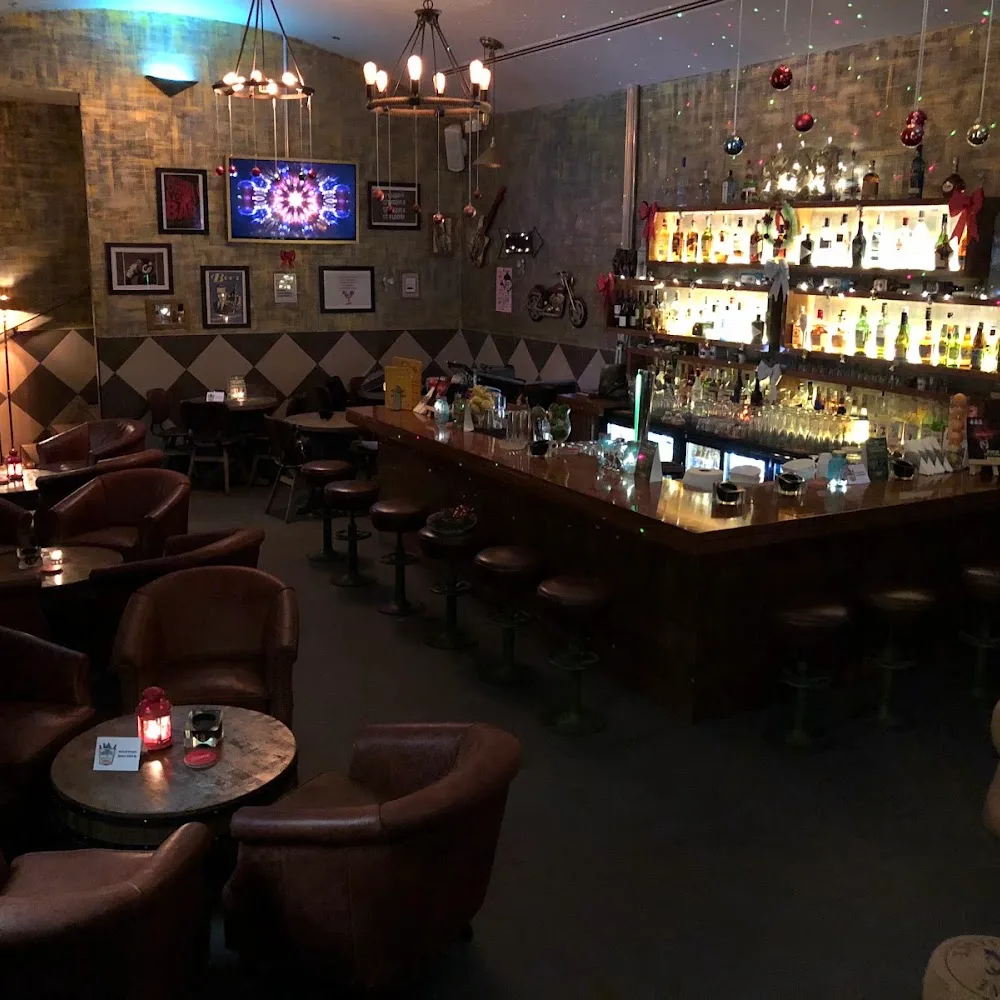 The Hungry Monkey Cocktail Lounge & Pub