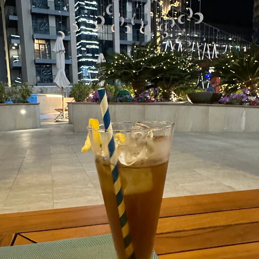 Oasis Pool Lounge