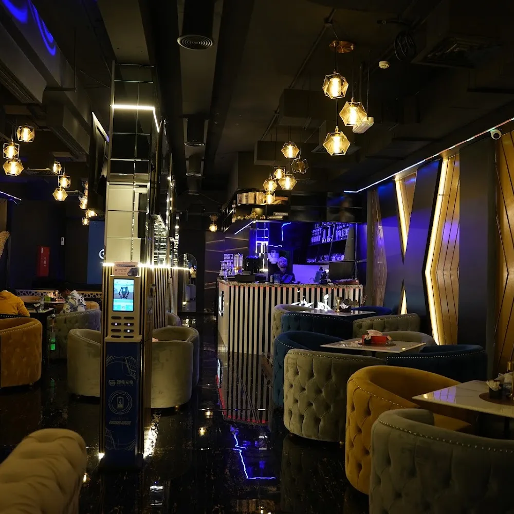 Adhi Raat Cafe And Lounge - Best Russian Shisha in Dubai