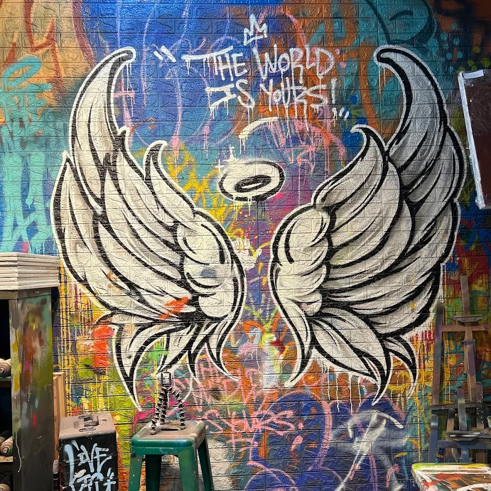 Graffiti Dubai - Graffiti Shop & Cafe