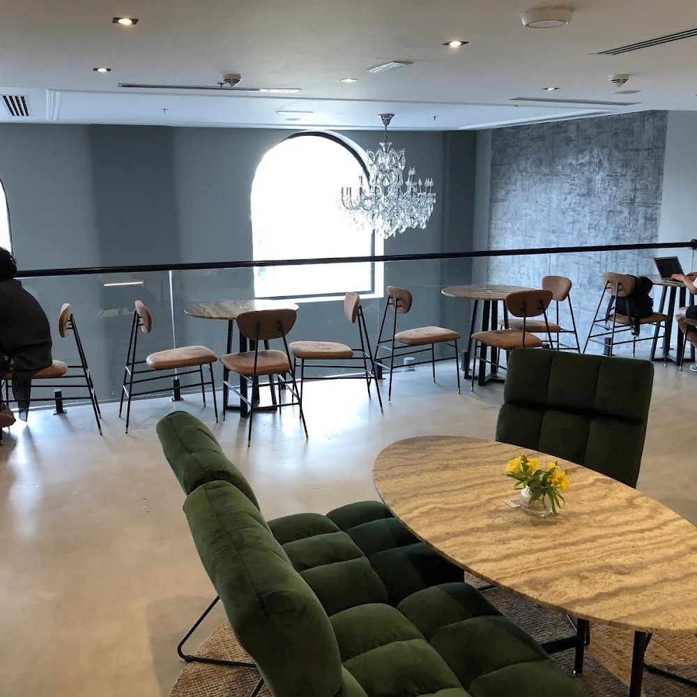 Roasters Specialty Coffee House JBR & NFT Gallery