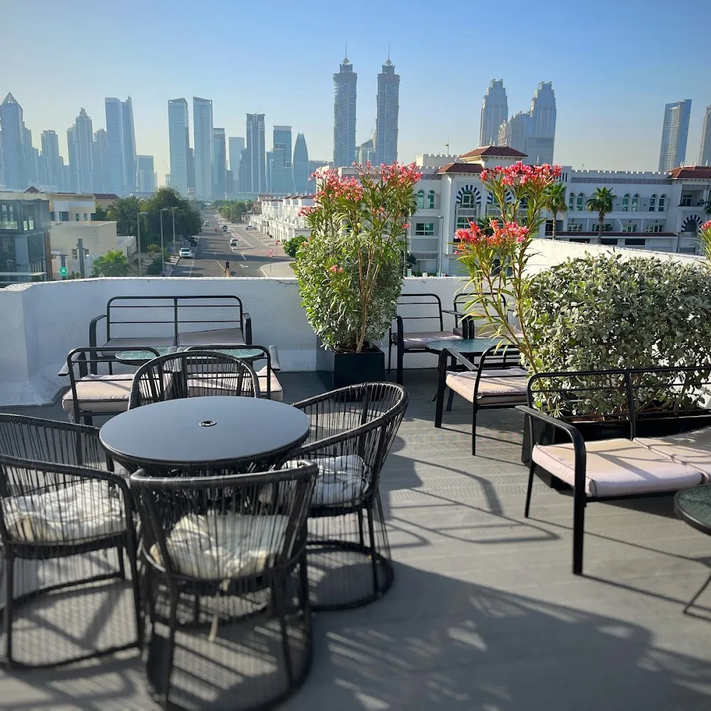 Roasters Specialty Coffee House Al Wasl