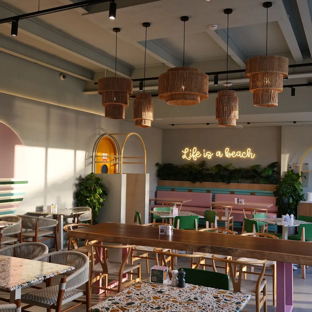 Circle Café Kite Beach