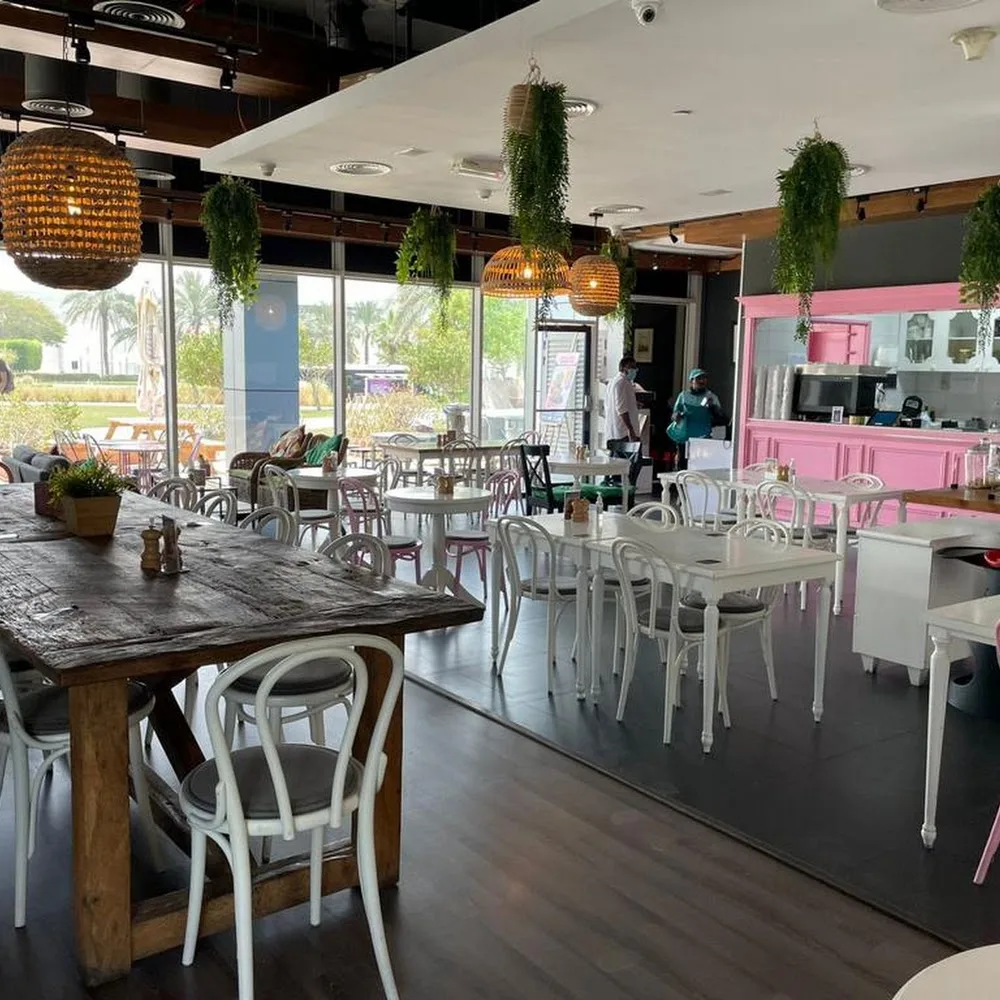 Circle Cafe (Studio City)
