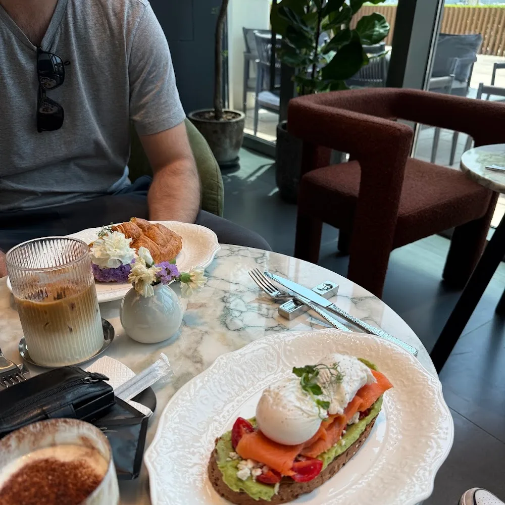 Roasters Specialty Coffee House Emaar Beachfront