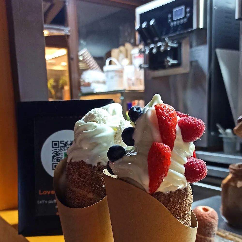 Puffin Chimney cakes, best Gelato