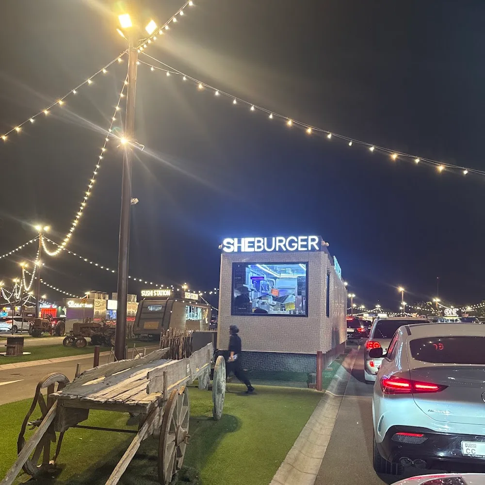 SHE BURGER, LAST EXIT