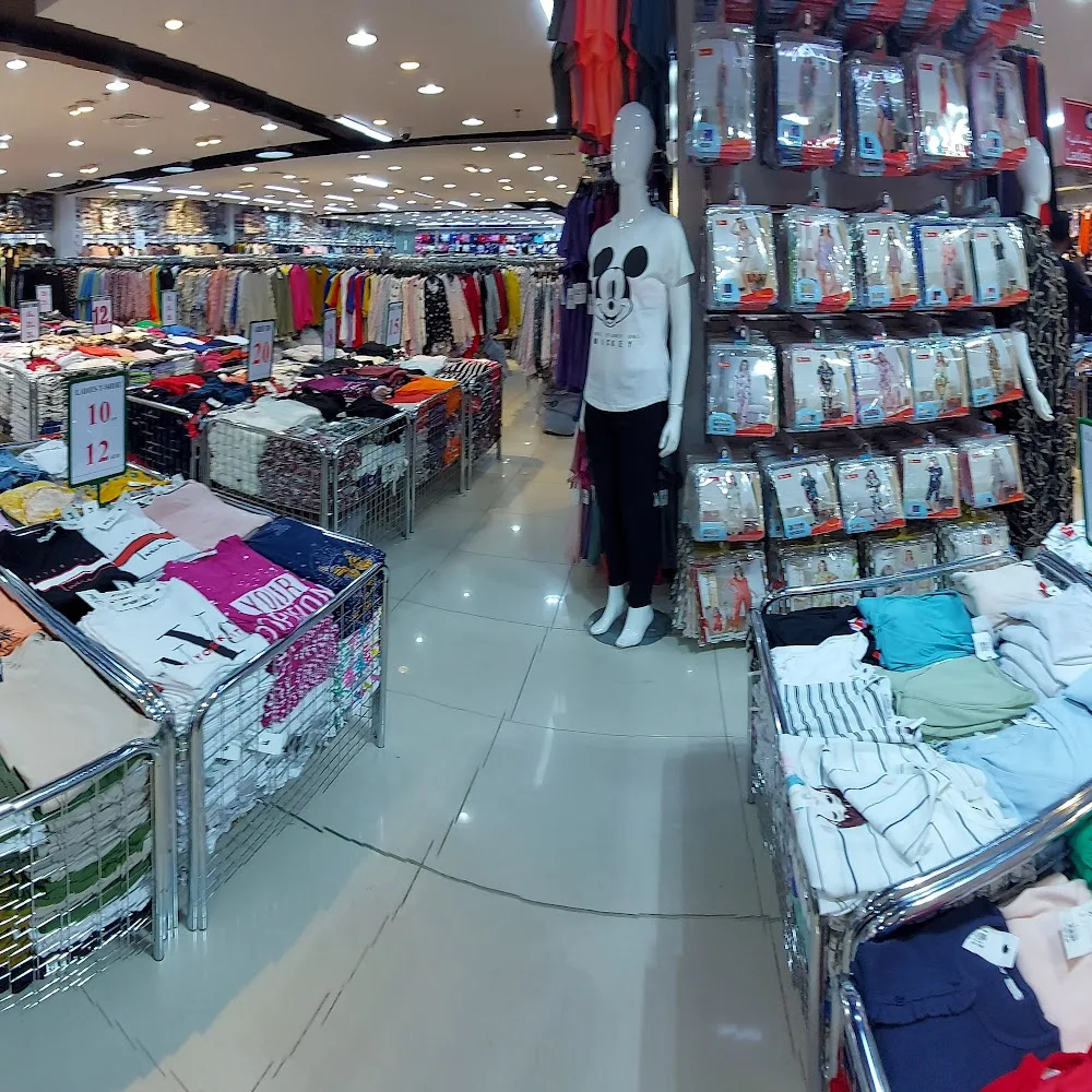 CENTRO DISCOUNT CENTER