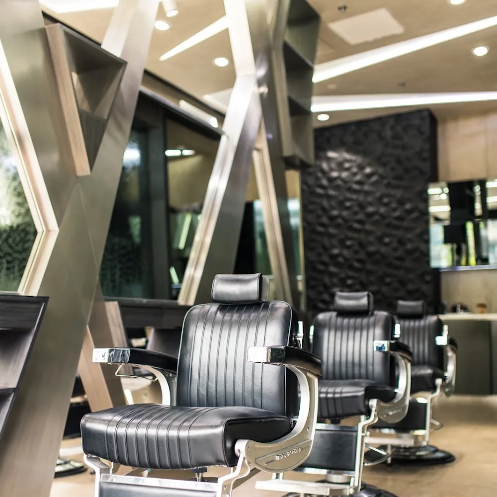 X Hair Lounge Gents Salon City walk