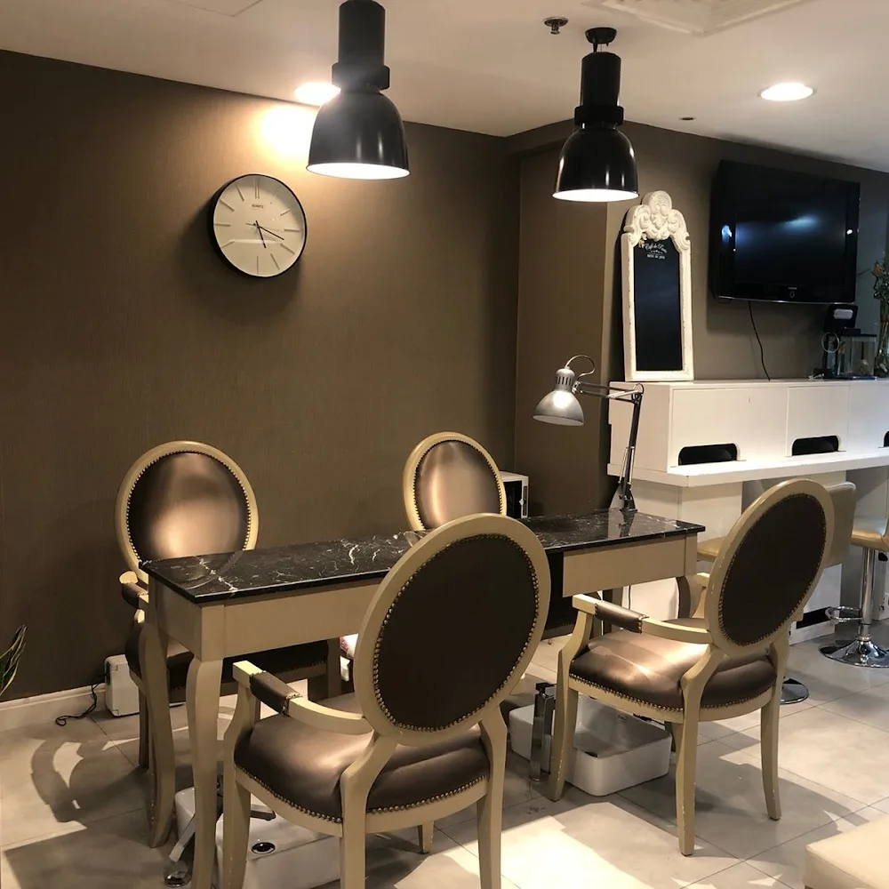 M&N Nail Spa