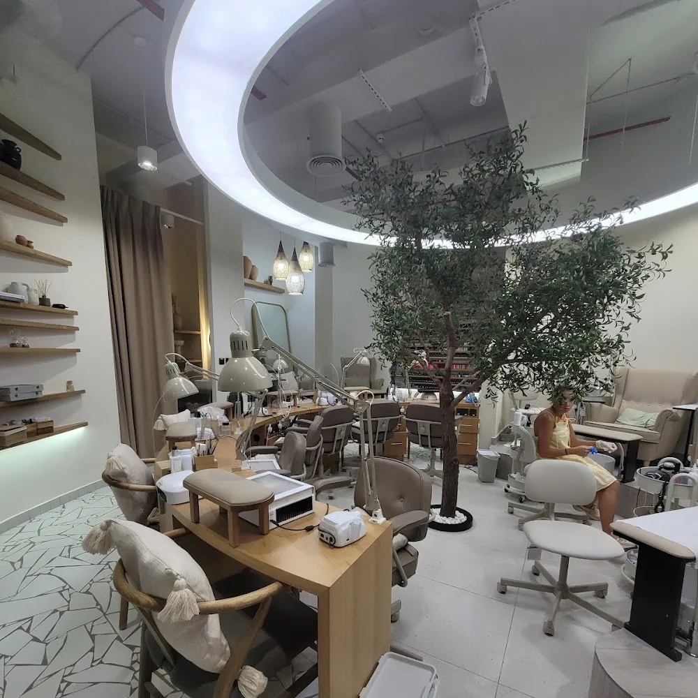 Arfi Nails Al Barsha
