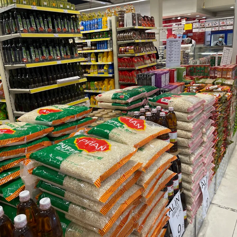 Al Madina Hypermarket LLC