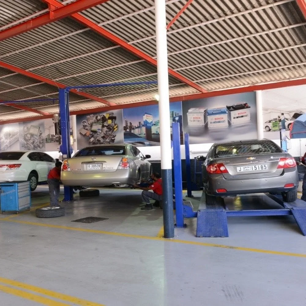 Golden Workshop Car Repairing