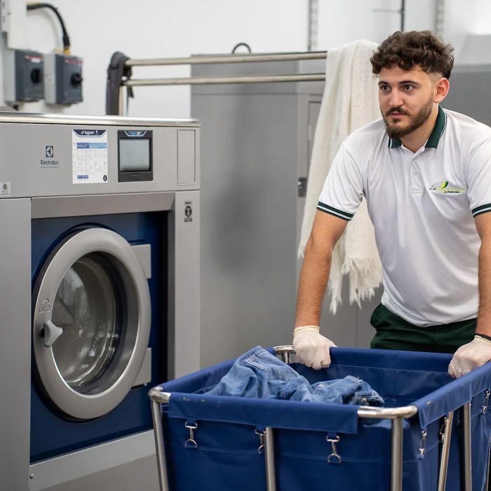 Le Degraissage Laundry - Dubai Hills Estate