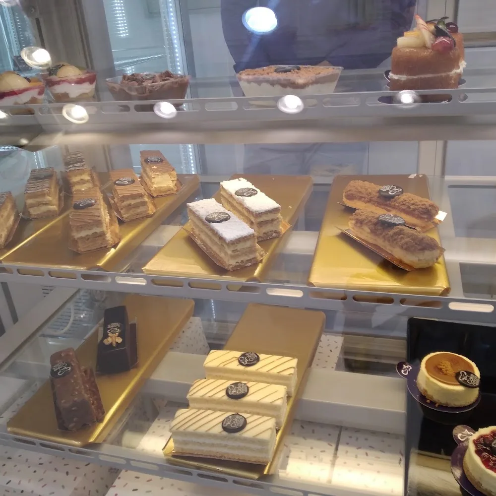 Cake N More Patisserie - Silicon Oasis