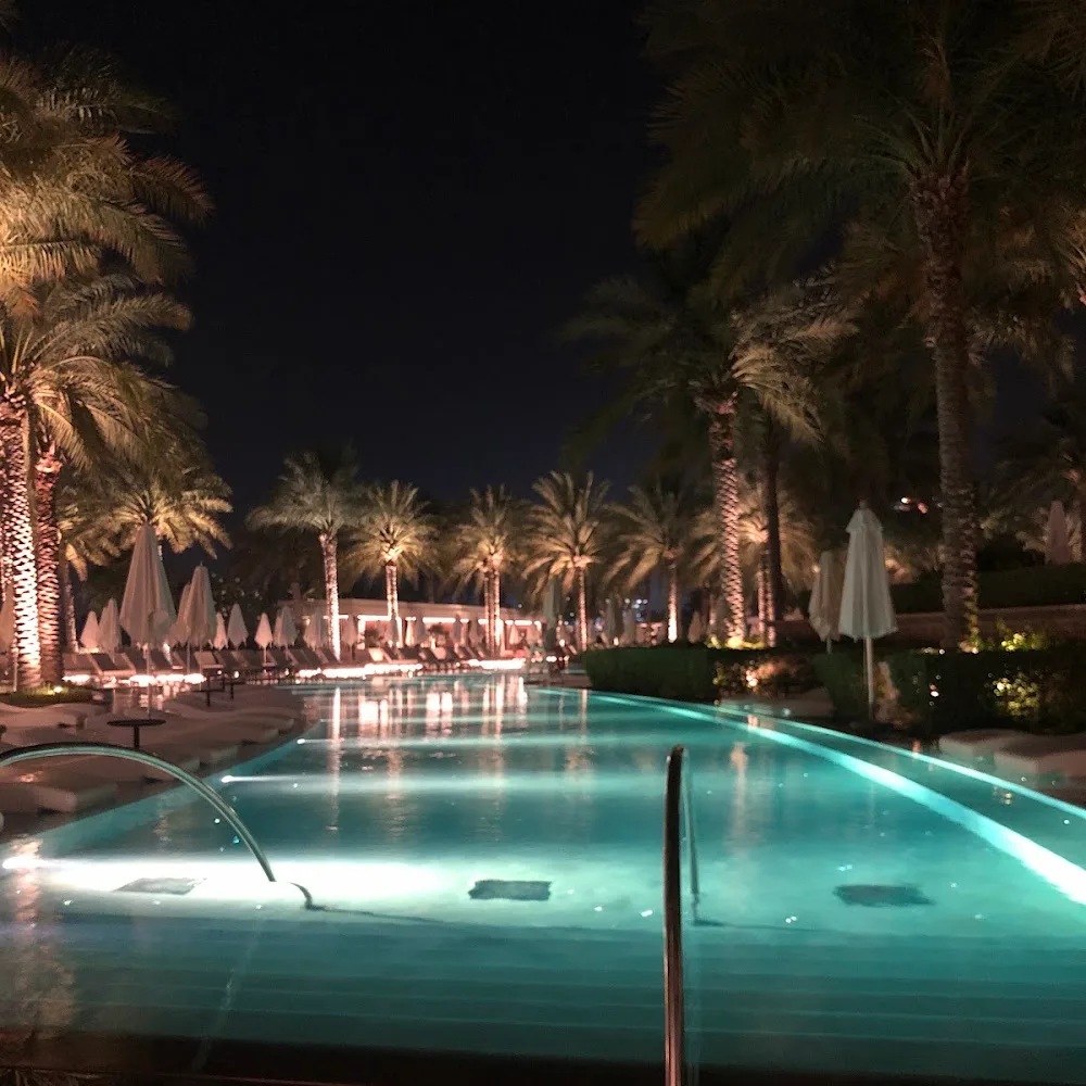Royal Pool - Atlantis The Royal