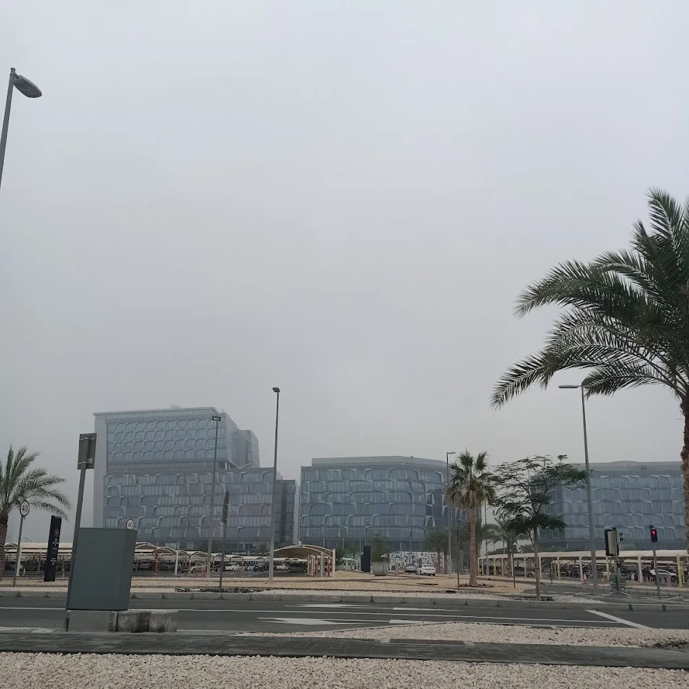 Dubai Design District, Free parking