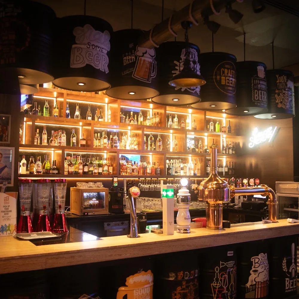 23rd Street Sports House
