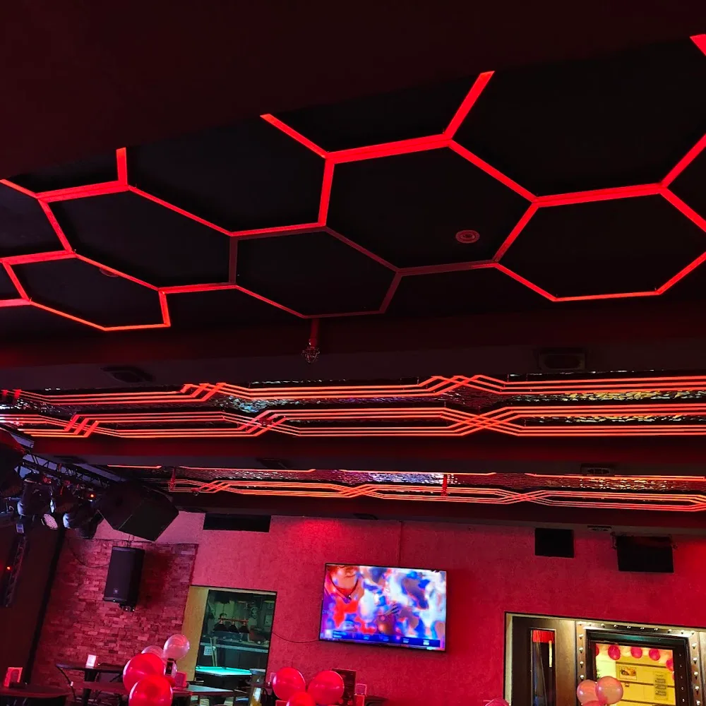 Majestic Barrels Bar