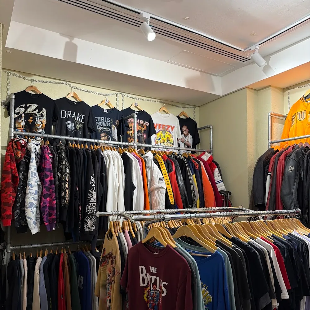 WORNWIDE VINTAGE CLOTHING