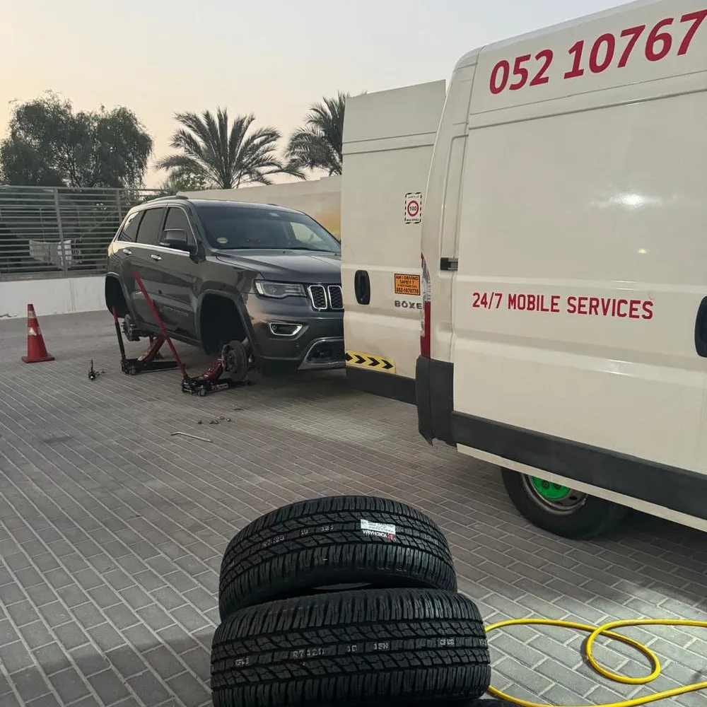 Tire Master Tire Repair Services - 24/7 Mobile Tyre Repair-Oil Change-Brake Pads-Mobile Mechanic Garage