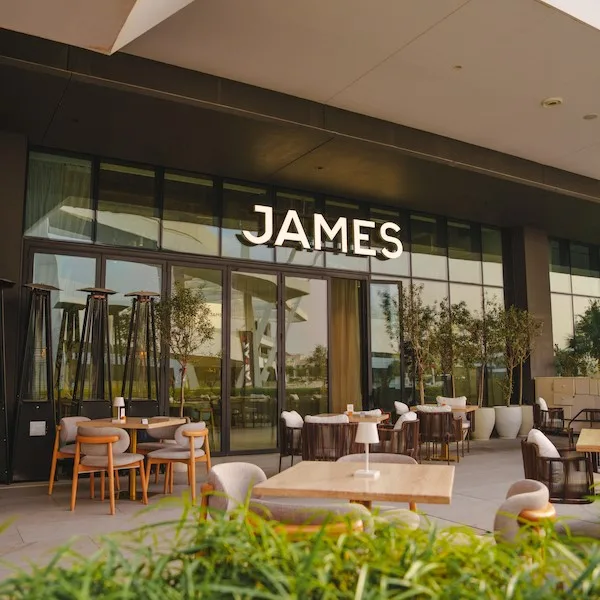 Cafe James