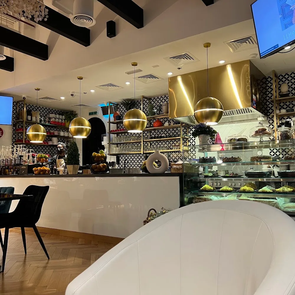 Crunch & Munch Cafe