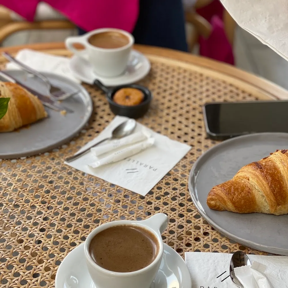 Parallel Cafe