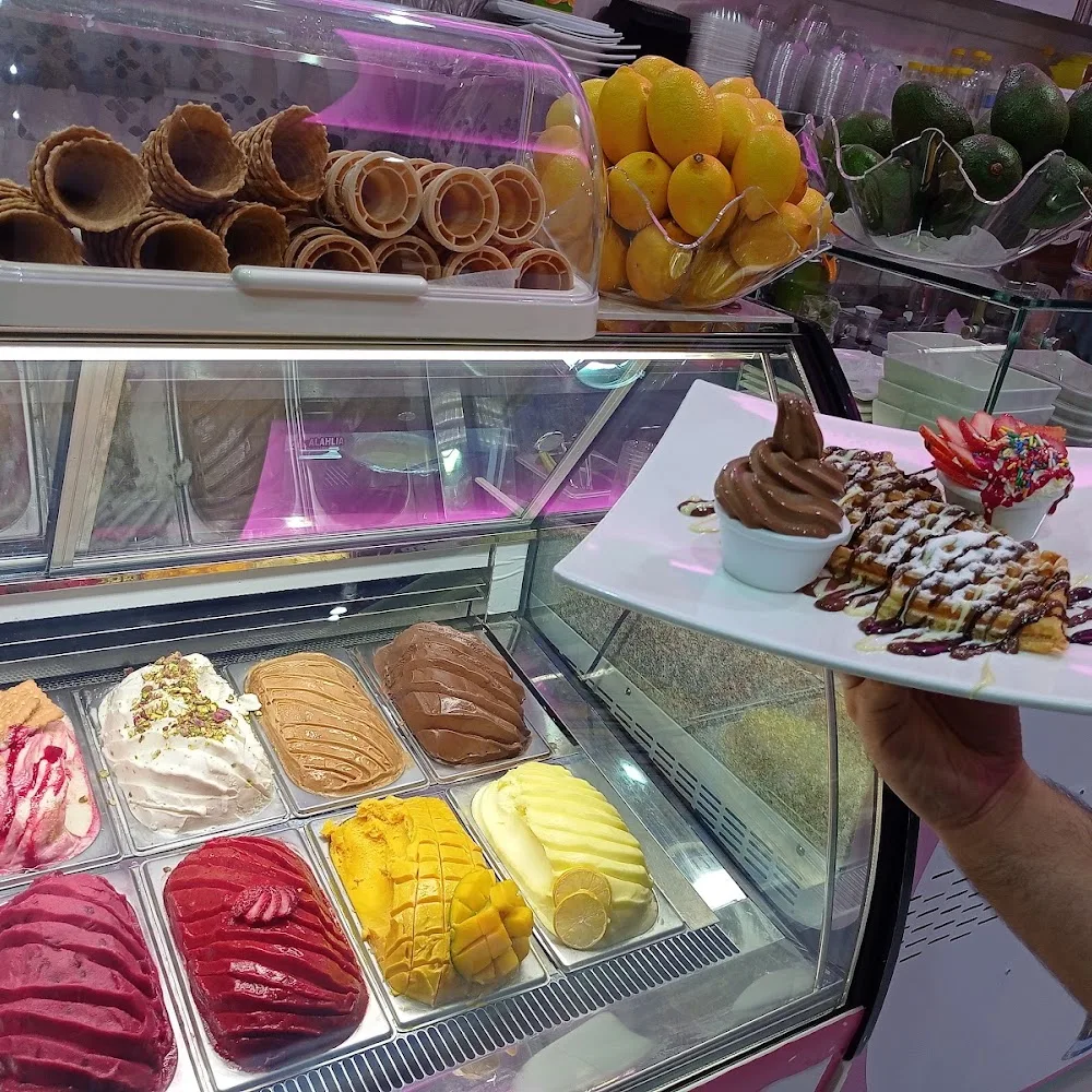 Amoor juice and icecream