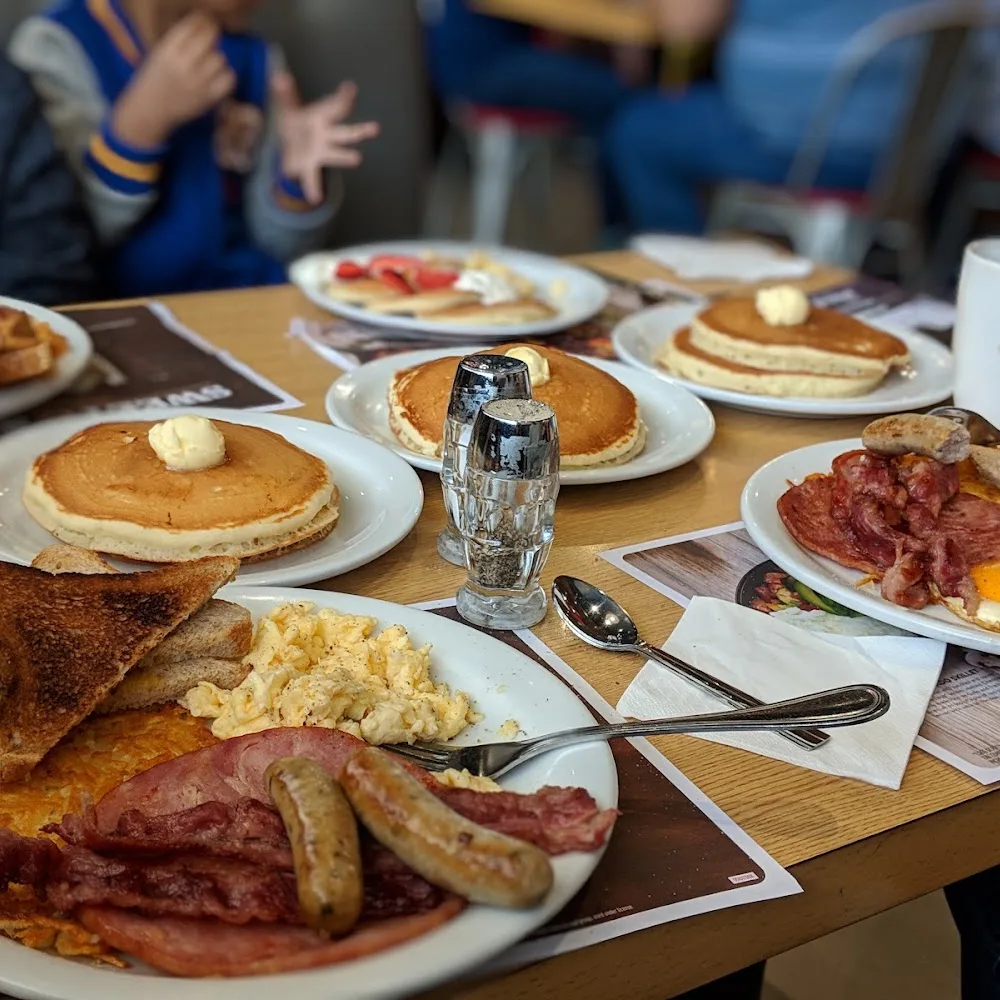 Denny's Diner Middle East
