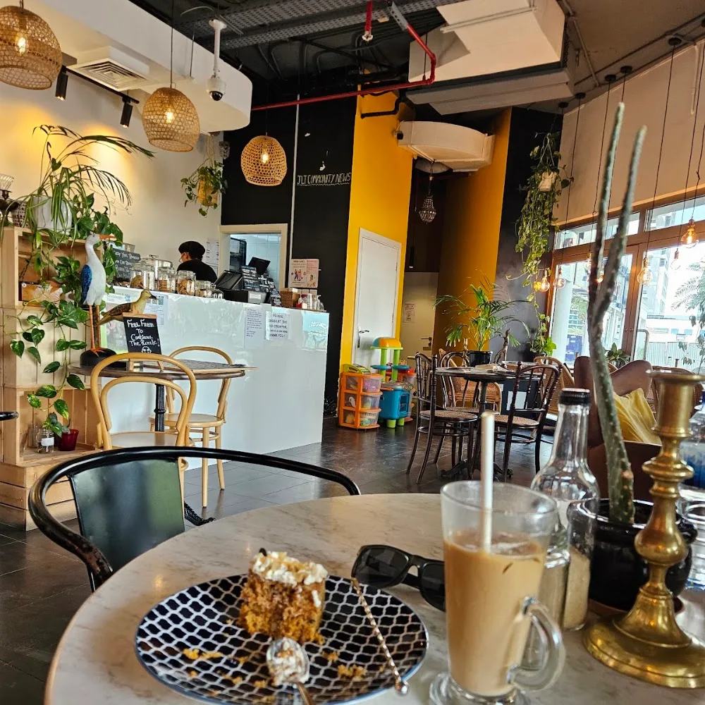 Caféine Club UAE