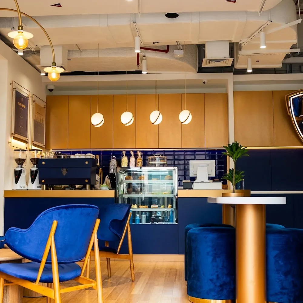 Ours Café