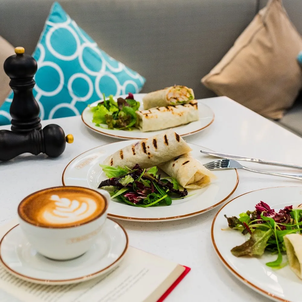 Trouvaille Bistro - Bay Avenue