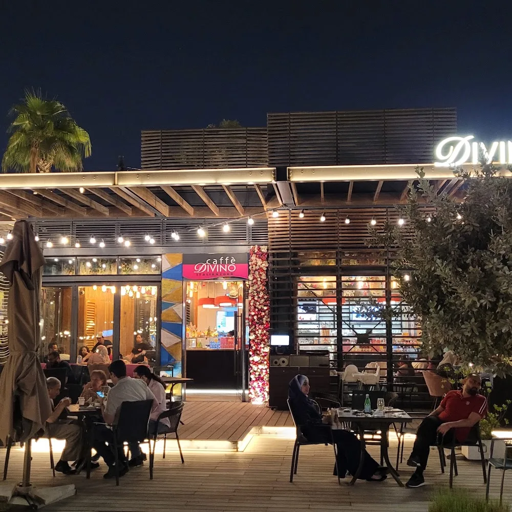 Cafe Divino La Mer