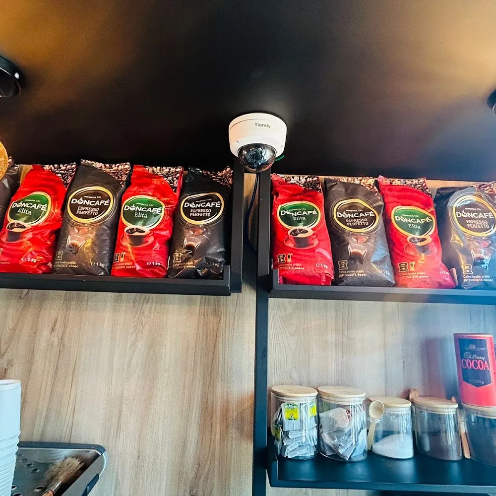 5 N Go Cafe, Union Square Bus Station