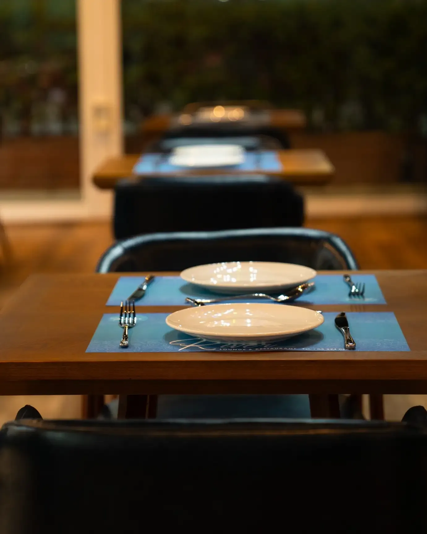 River Lounge Restaurant
