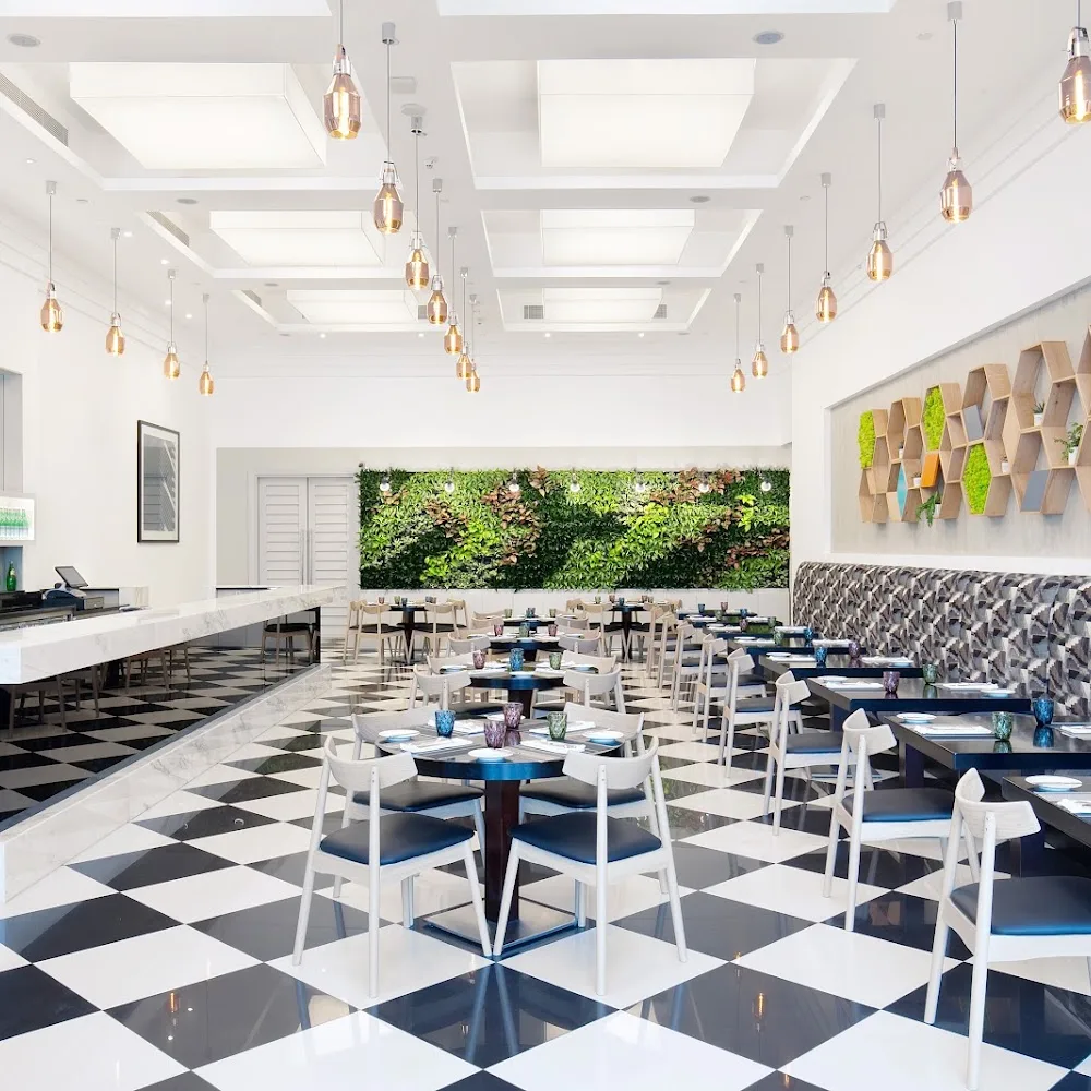 Bistro Domino