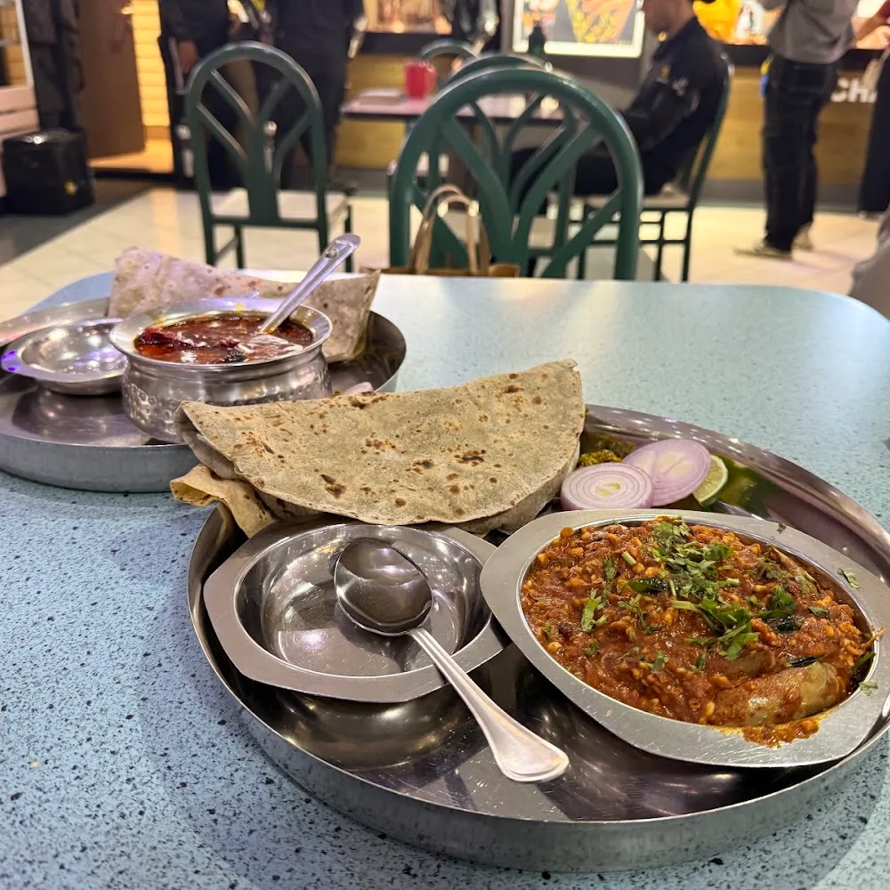 Kolhapuri Tadka Restaurant-Bur Dubai | Best Indian Restaurant in Dubai