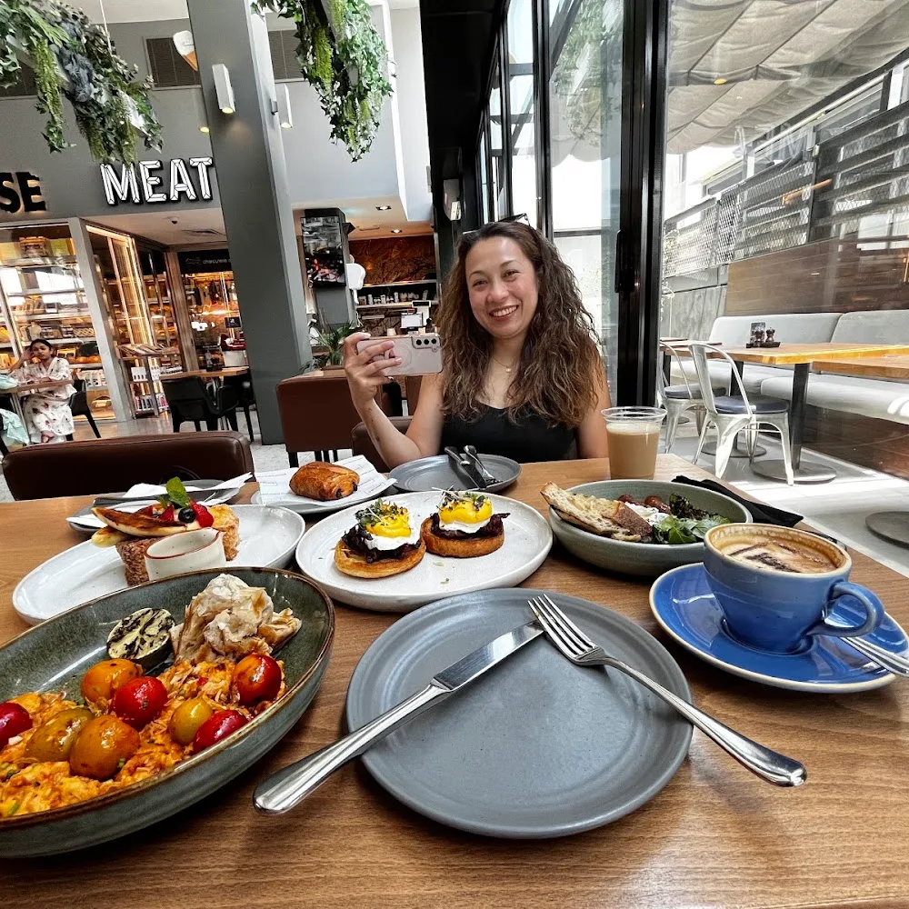 Jones the Grocer, Al Manara (Sheikh Zayed Road, Dubai)