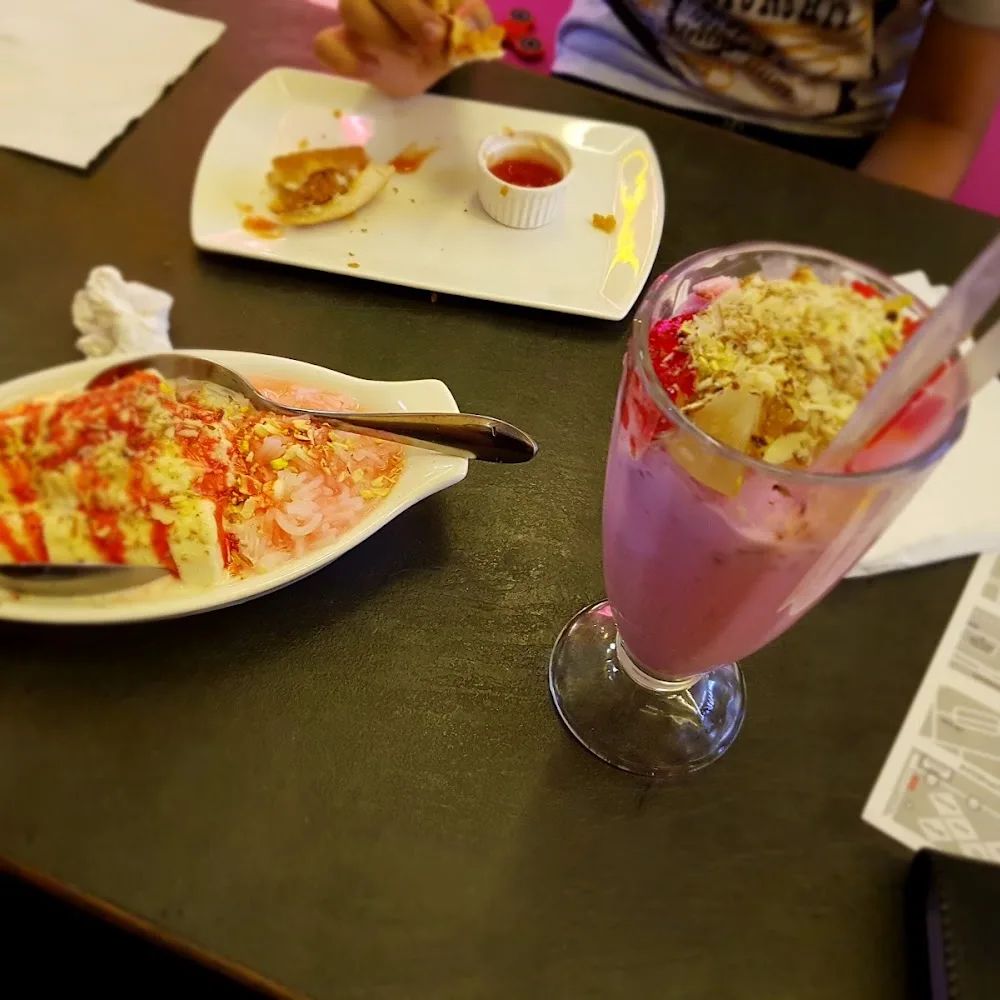 Billo Cafe - Oud Metha