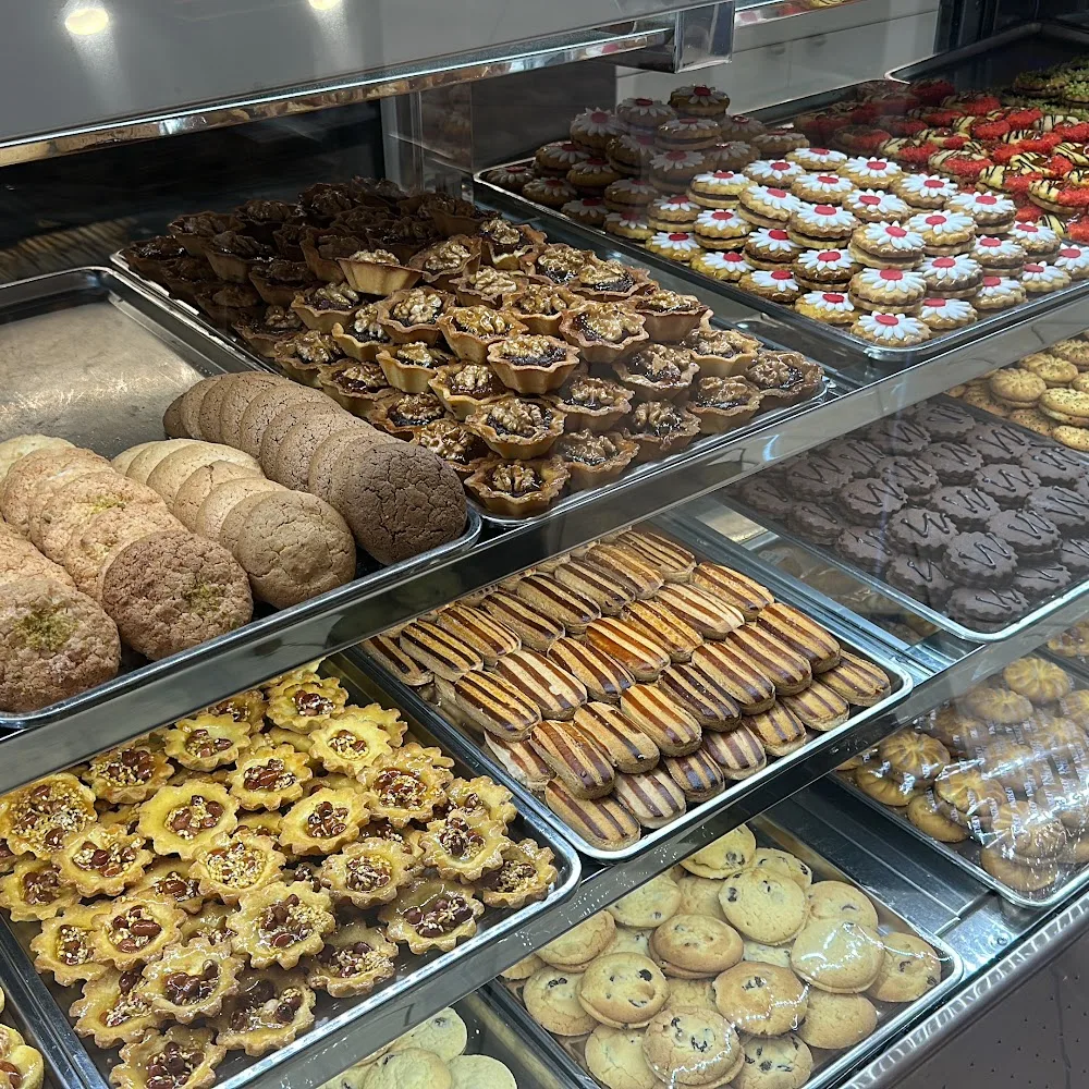 Afrina Sweets Dubai Almamzar حلويات افرينا الممزر