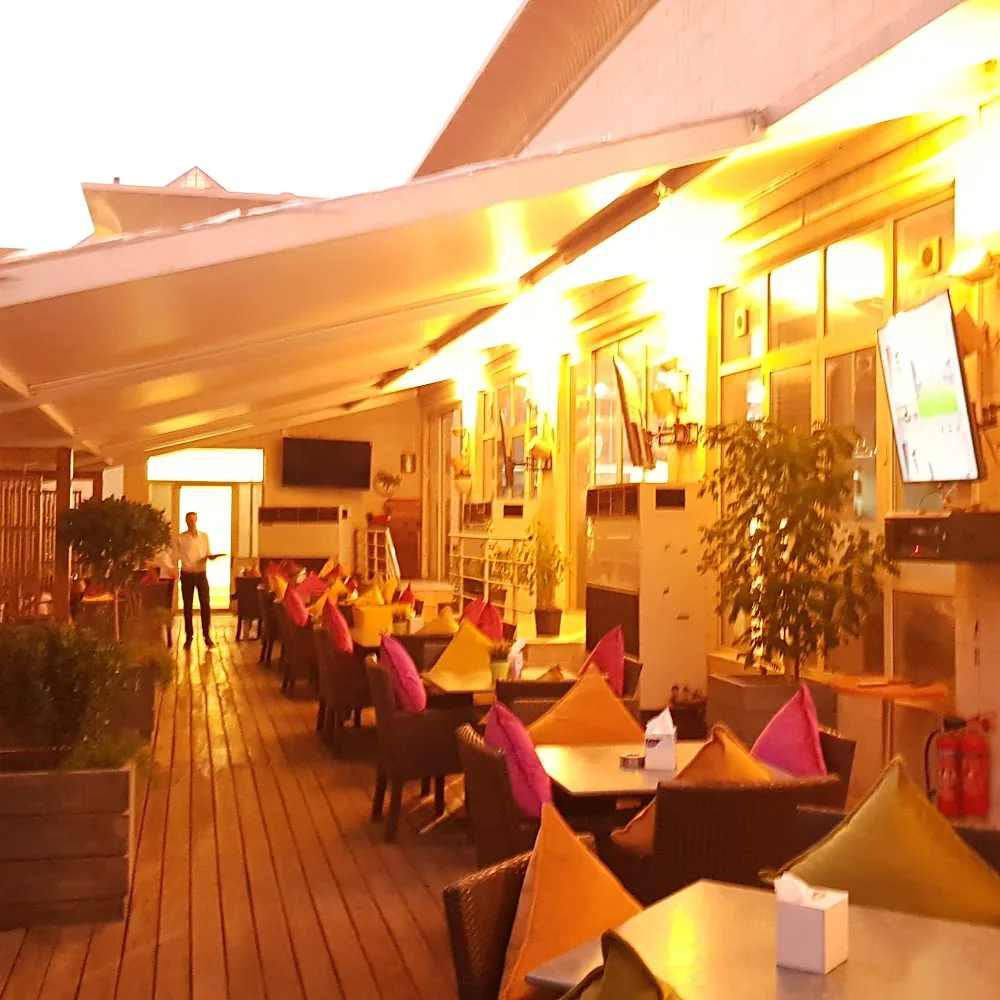 Elements Cafe