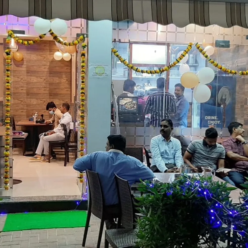 Karaikudi Chettinad Restaurant / காரைக்குடி செட்டிநாடு உணவகம்