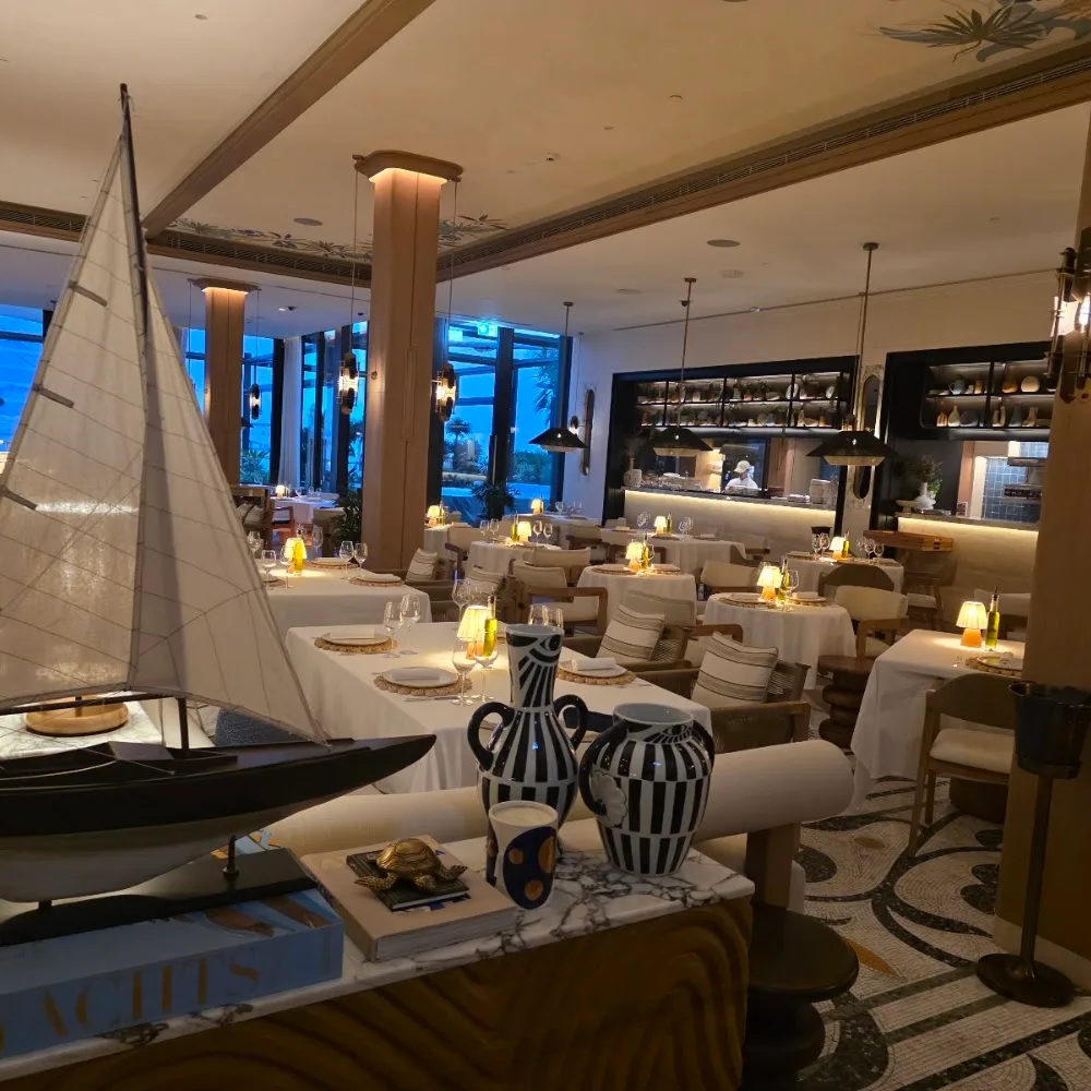 Iliana Restaurant