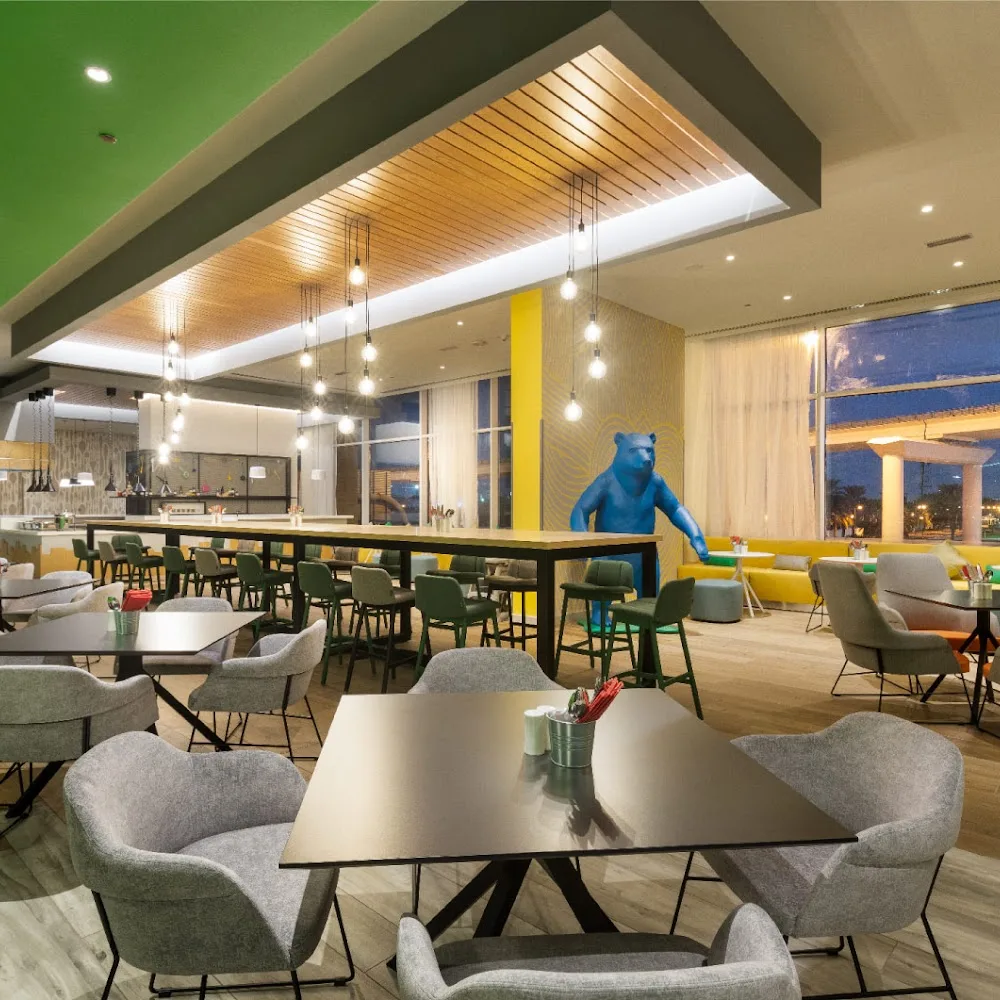 Level M Restaurant