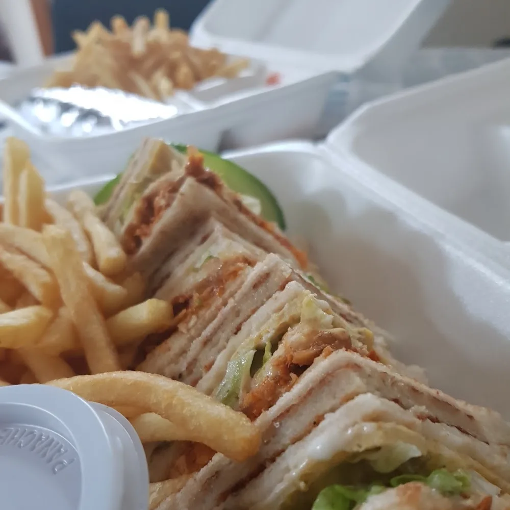 Real Tasty Restaurant مطعم ريال تيستي