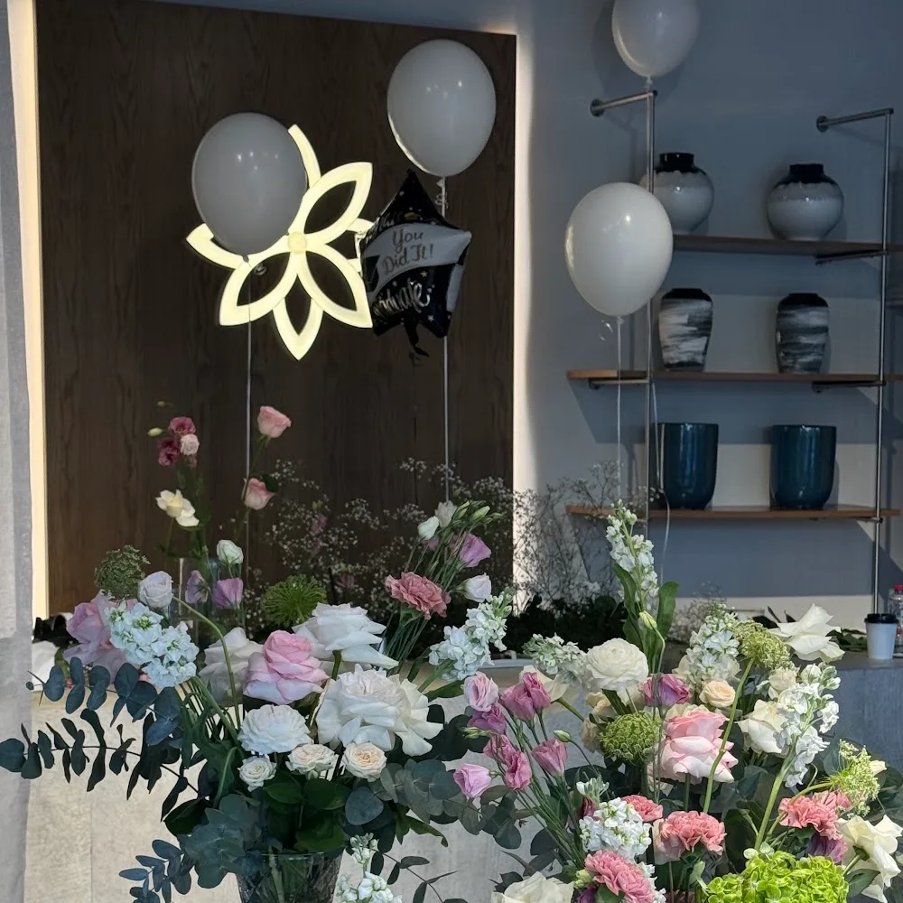 Farah Boutique | Flower Shop