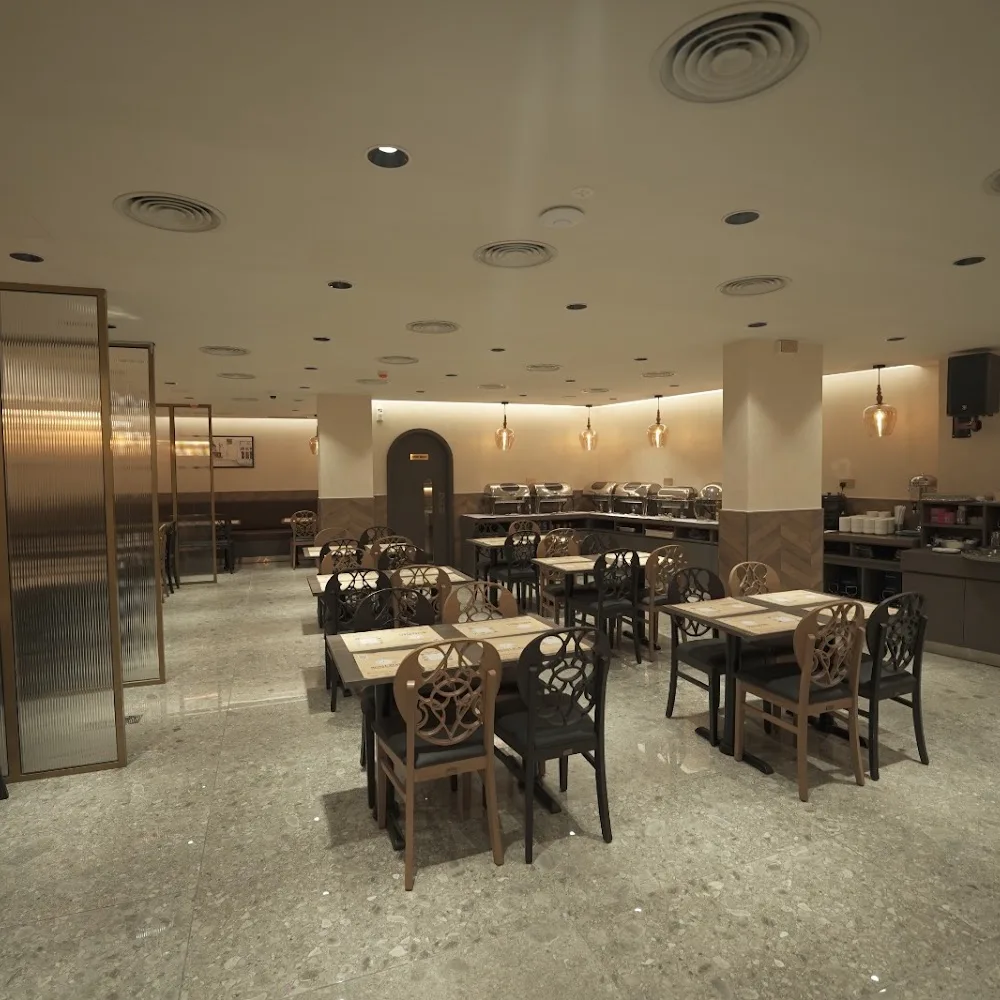 Royal Paris Restaurant Deira Dubai