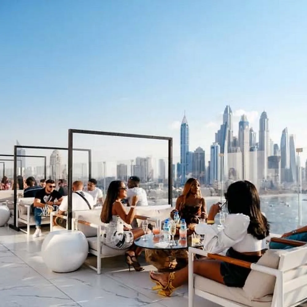 Rooftop Lounge - Mercure Gold